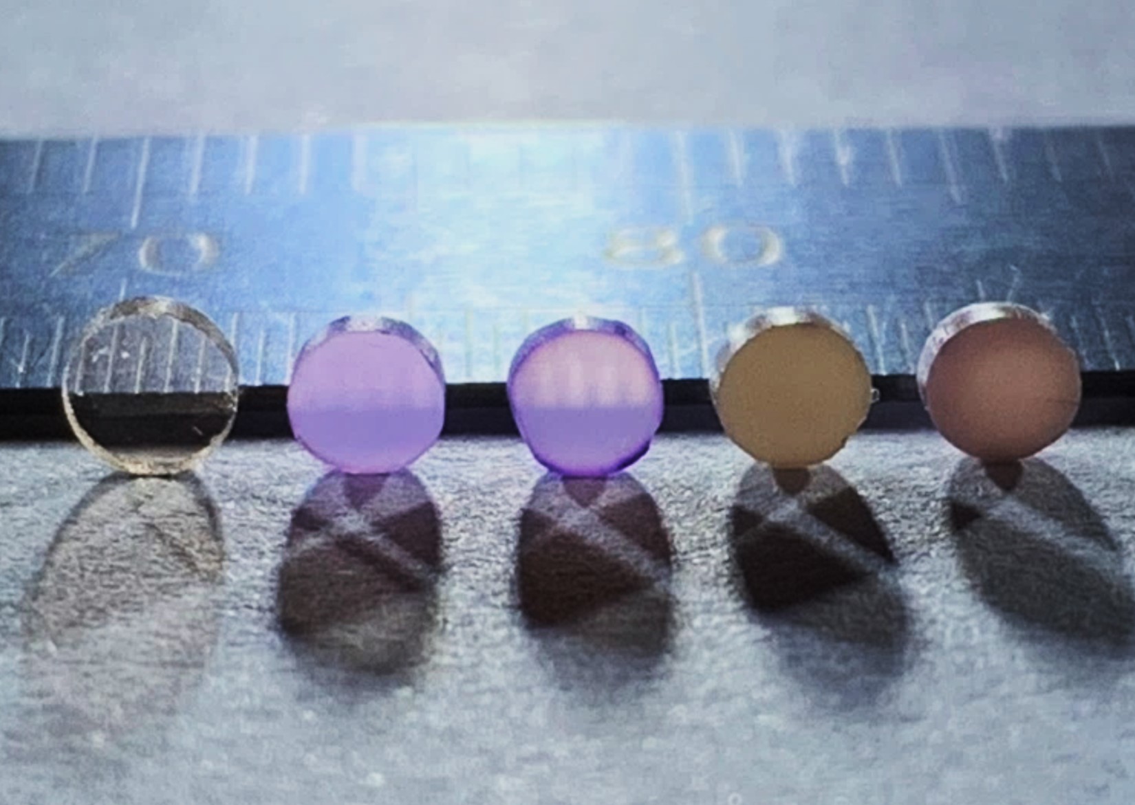 Optimiertes Herstellungsverfahren für hochtransparente und mechanisch höchst beanspruchbare Keramiken Optimiertes Herstellungsverfahren für hochtransparente und mechanisch höchst beanspruchbare Keramiken